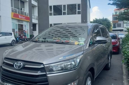 Xe 8 Chỗ Innova